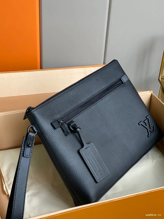 WIS LOUIS IPAD POUCH VUITTON 0818